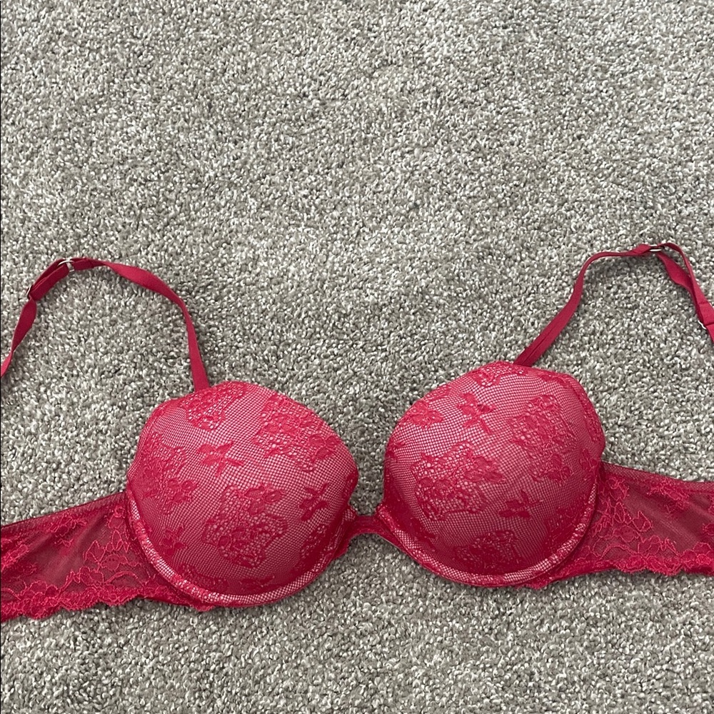 Victoria's Secret Vibrant Red Lace Bra